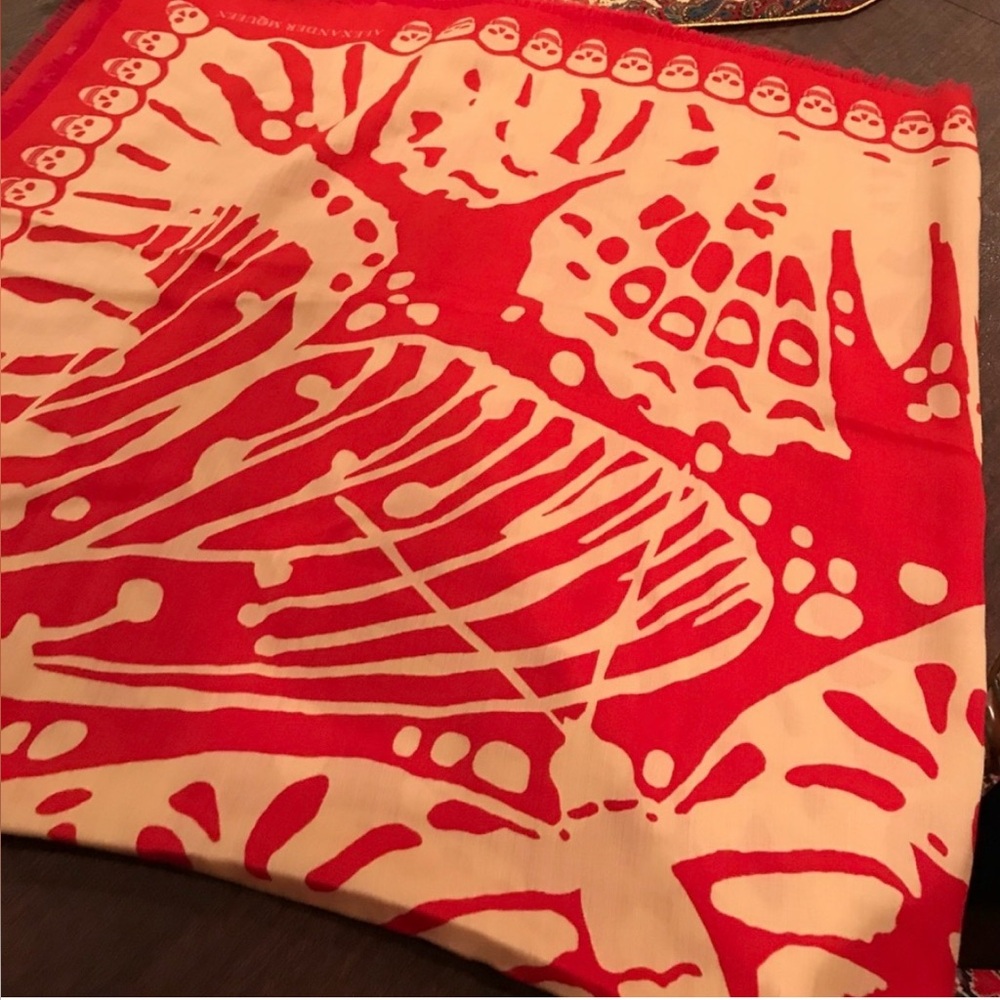 Alexander McQueen Red and White Patterned Scarf